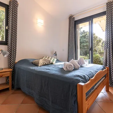 Les Chenes By Interhome